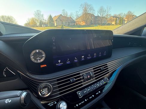 Used 2022 Lexus LS 500 w/ Interior Upgrade Package image 14