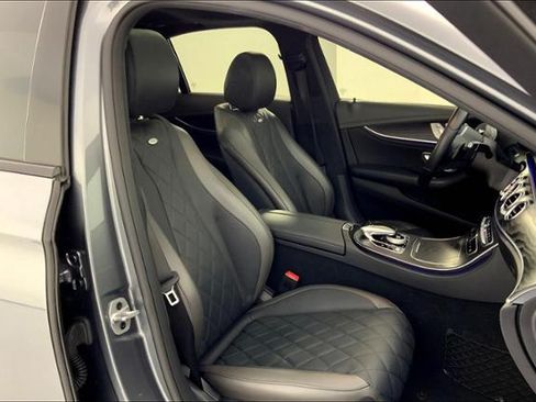 Used 2020 Mercedes-Benz E 350 Sedan image 13
