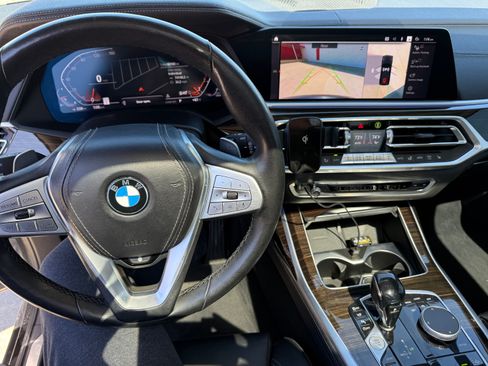 Used 2020 BMW X7 xDrive40i w/ Premium Package image 14