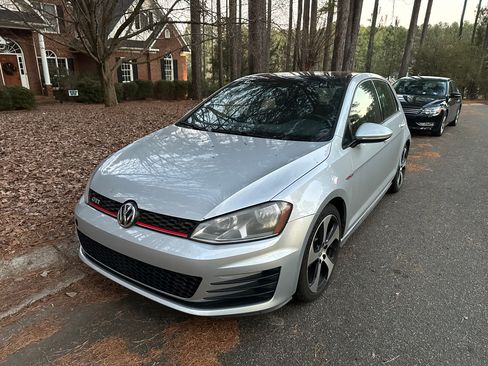 Used 2015 Volkswagen GTI Autobahn image 1