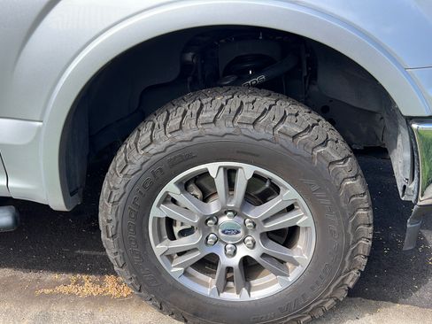 Used 2018 Ford F150 Lariat AWD/4WD image 4