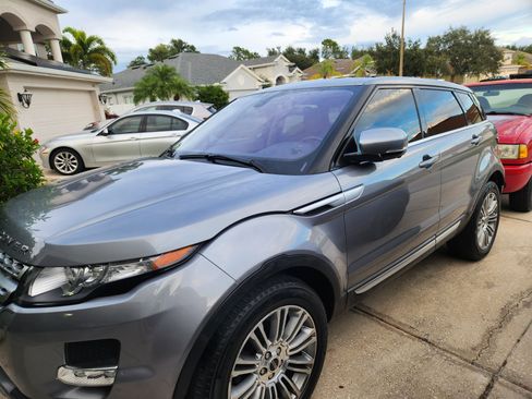 Used 2012 Land Rover Range Rover Evoque Prestige image 4