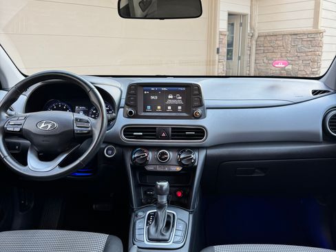 Used 2018 Hyundai Kona SEL image 11