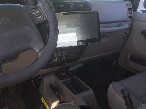 Used 2003 Jeep Wrangler Sahara image 5