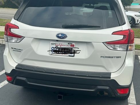 Used 2020 Subaru Forester Premium image 12