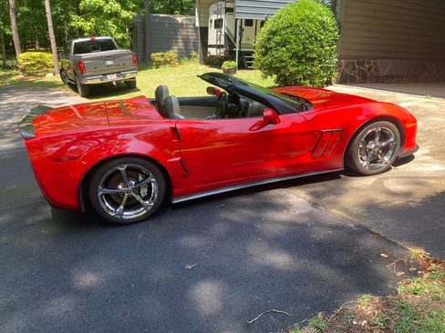 Used 2012 Chevrolet Corvette Grand Sport w/ 3LT Preferred Equipment Group RWD image 19