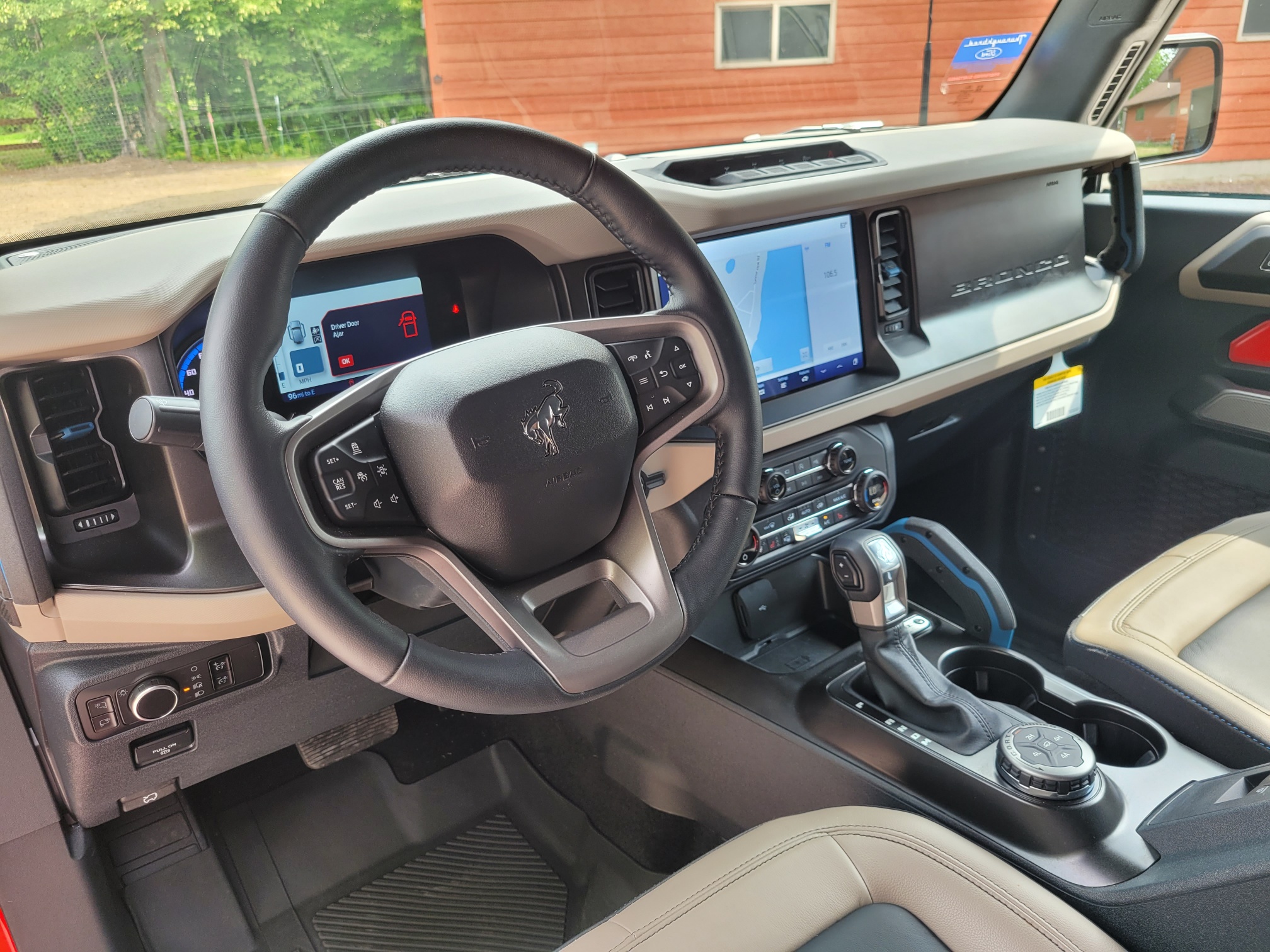 Used 2023 Ford Bronco Wildtrak AWD/4WD image 10