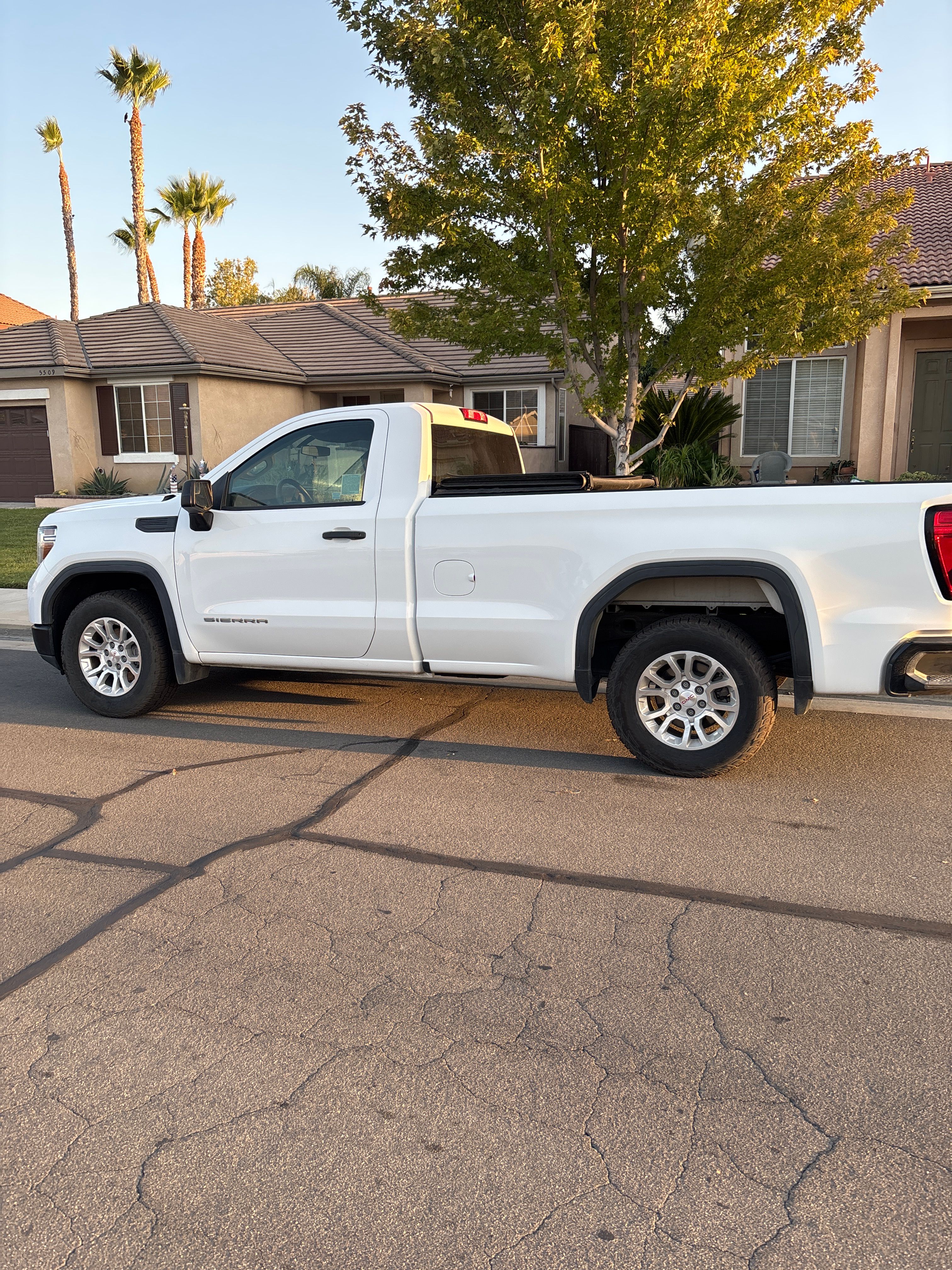 Used 2019 GMC Sierra 1500 2WD Regular Cab w/ Convenience Package image 2
