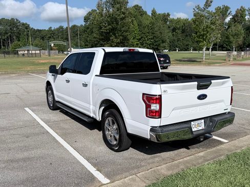 Used 2018 Ford F150 XLT w/ Equipment Group 302A Luxury RWD image 4