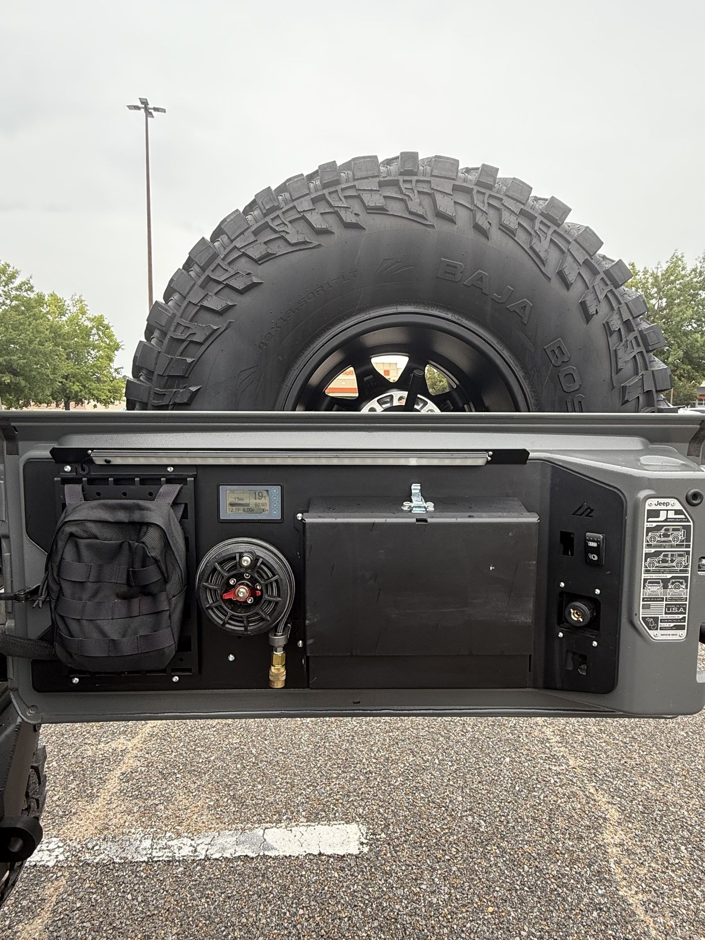Used 2021 Jeep Wrangler Unlimited Rubicon w/ Trailer Tow Package AWD/4WD image 30