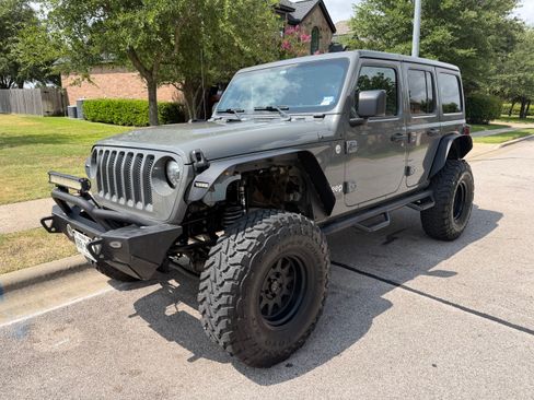Used 2020 Jeep Wrangler Unlimited Sport S AWD/4WD image 4