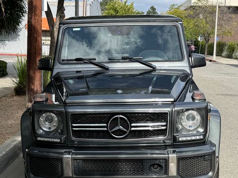 Used 2017 Mercedes-Benz G 63 AMG 4MATIC image 2