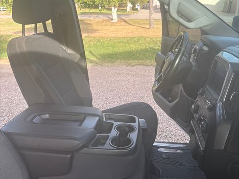 Used 2023 Chevrolet Silverado 2500 LT w/ Convenience Package image 6