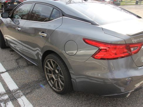 Used 2016 Nissan Maxima Platinum w/ Interior Lighting Package image 14