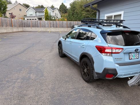Used 2019 Subaru Crosstrek 2.0i Limited w/ Moonroof Package w/Navigation AWD/4WD image 6