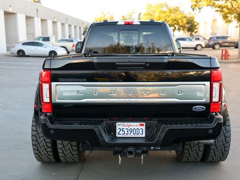 Used 2021 Ford F450 Limited w/ FX4 Off-Road Package AWD/4WD image 6
