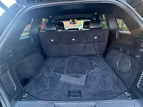 Used 2015 Jeep Grand Cherokee Altitude image 16