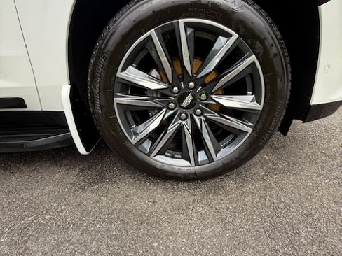 Used 2022 Cadillac Escalade Sport w/ Touring Package image 13