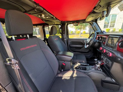 Used 2019 Jeep Wrangler Unlimited Rubicon AWD/4WD image 23