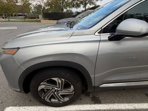 Used 2021 Hyundai Santa Fe SEL FWD image 2