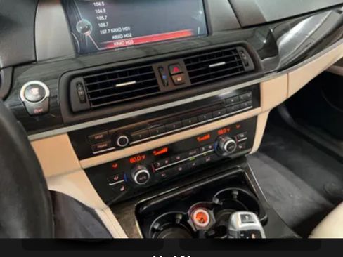 Used 2013 BMW 528i xDrive Sedan image 9