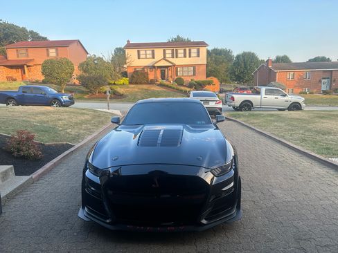 Used 2022 Ford Mustang Shelby GT500 w/ Technology Package image 14