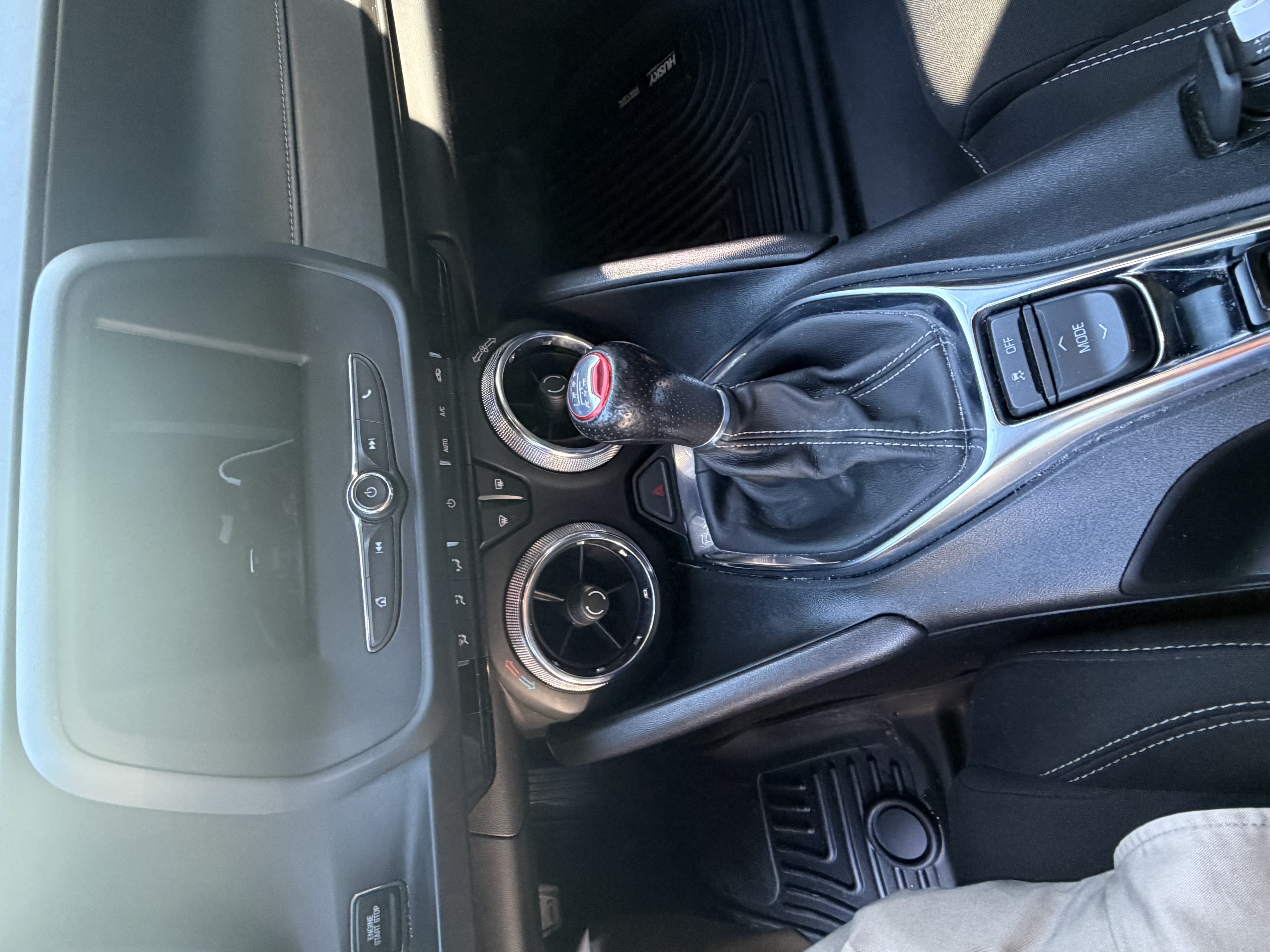 Used 2021 Chevrolet Camaro LT RWD image 14