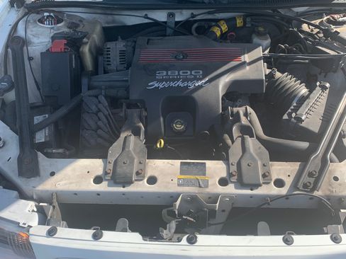 Used 2002 Buick Regal GS image 2