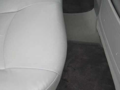 Used 2011 Toyota Camry SE w/ SE/XLE Extra-Value Pkg image 18