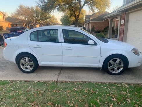 Used 2009 Chevrolet Cobalt LT w/ Preferred Equipment Group image 9