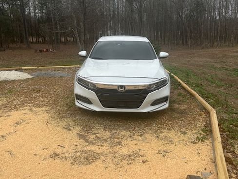 Used 2020 Honda Accord LX image 5