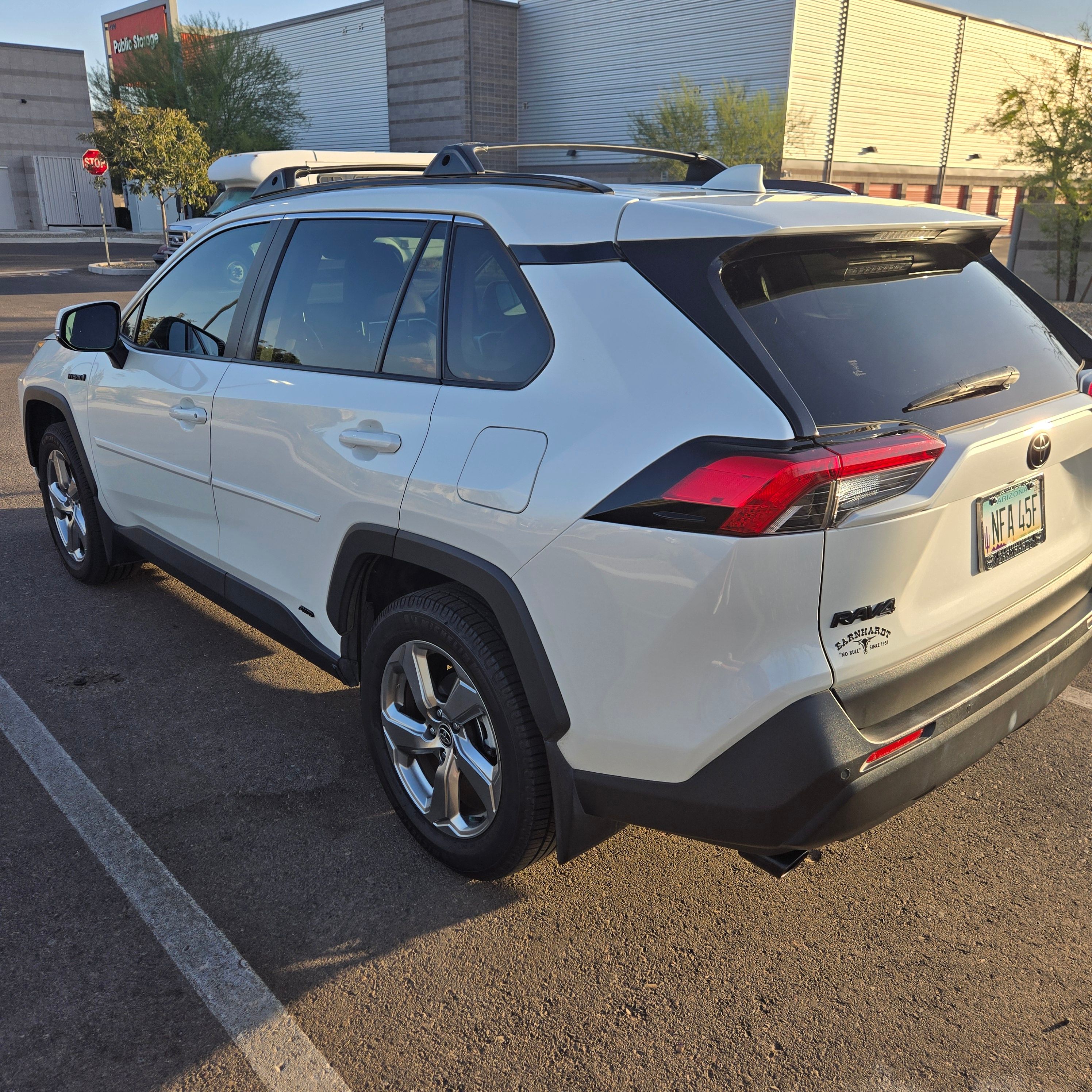 Used 2021 Toyota RAV4 XLE Premium AWD/4WD image 9