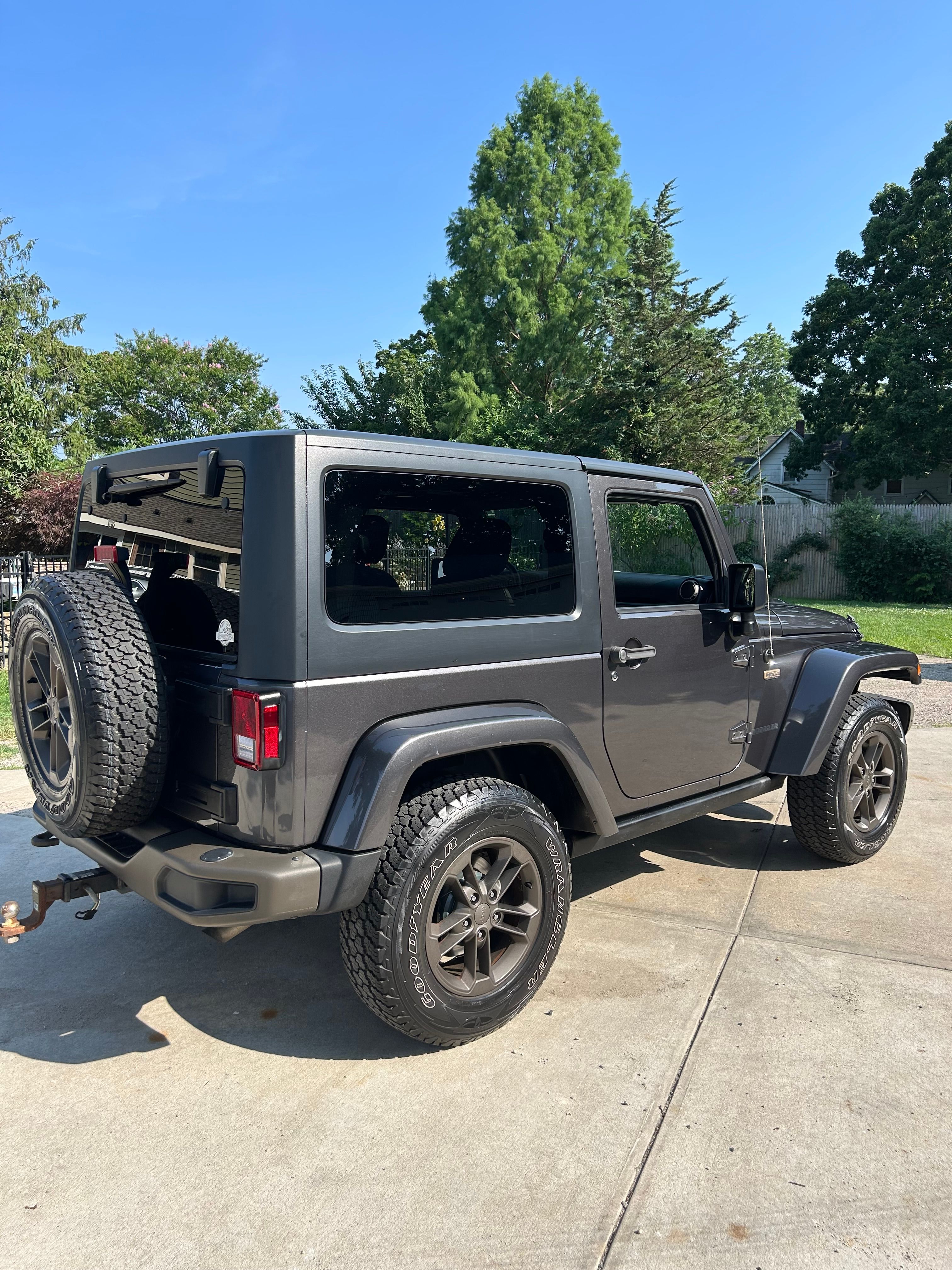 Used 2016 Jeep Wrangler Sahara AWD/4WD image 20