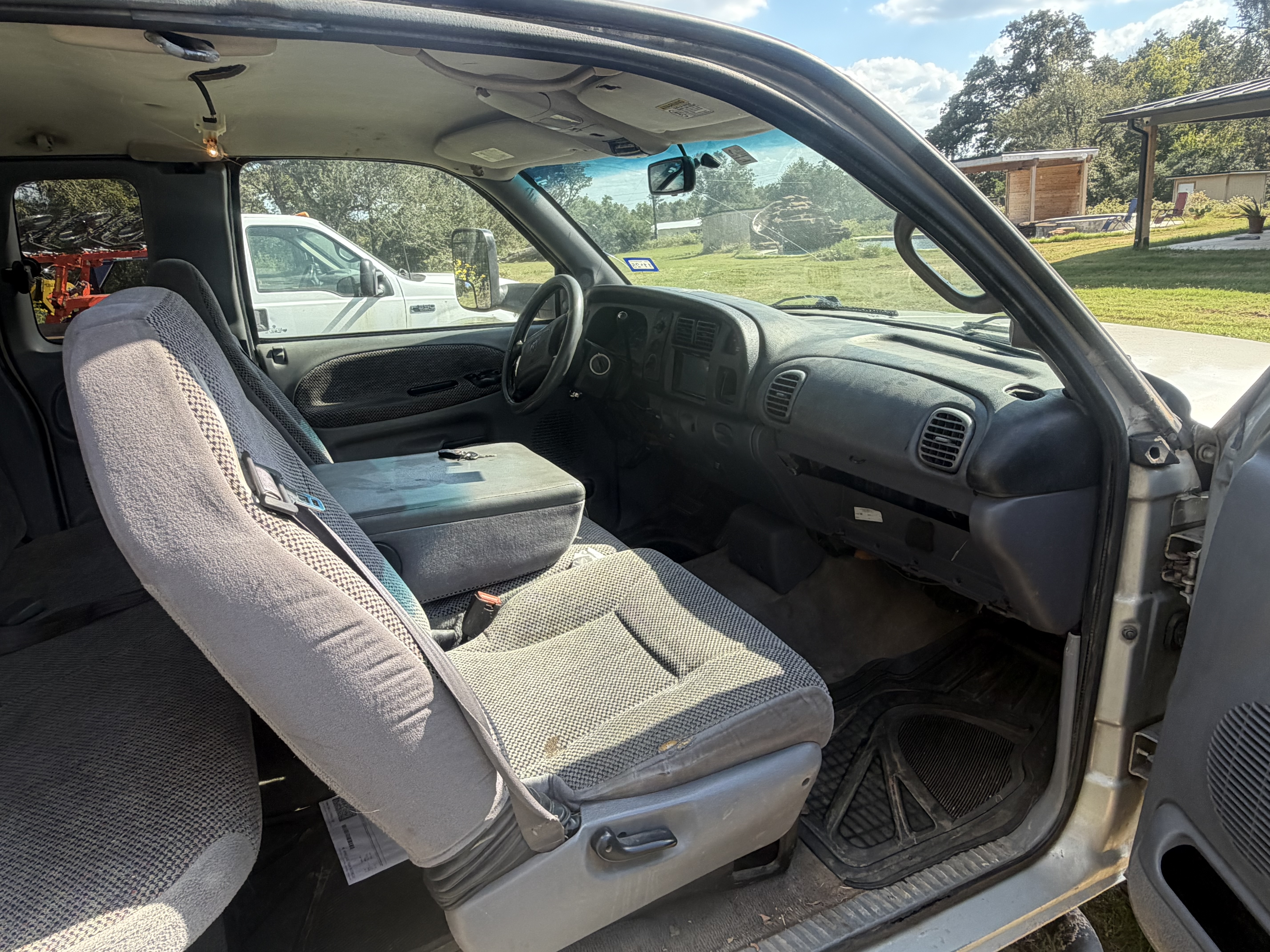 Used 2000 Dodge Ram 2500 Truck 2WD Quad Cab image 8