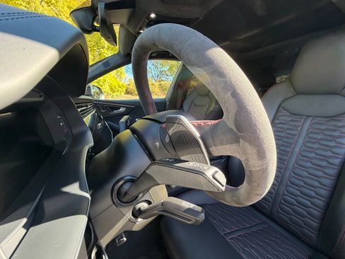 Used 2022 Audi RS Q8 image 28