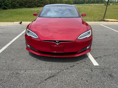 Used 2019 Tesla Model S Long Range image 1