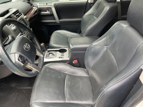 Used 2015 Toyota 4Runner Limited AWD/4WD image 6