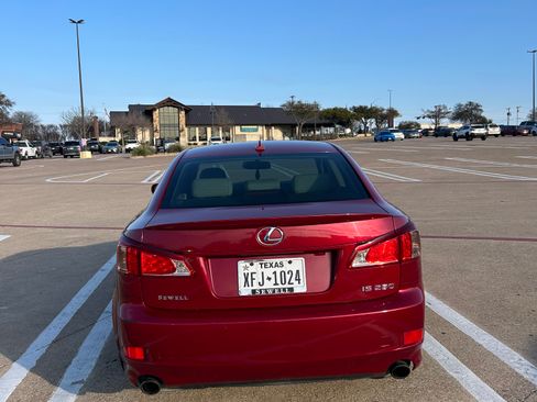 Used 2011 Lexus IS 250 w/ Premium Pkg Value Edition image 4