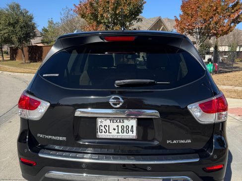 Used 2015 Nissan Pathfinder Platinum image 8