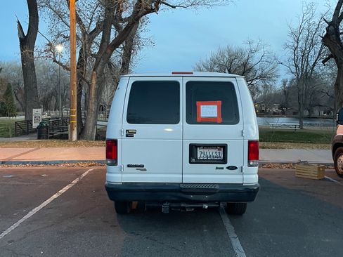 Used 2014 Ford E-150 and Econoline 150 image 6