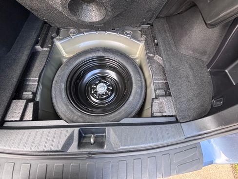 Used 2018 Subaru Outback 2.5i Premium AWD/4WD image 16