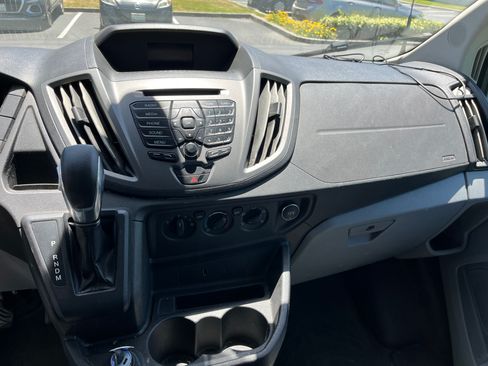 Used 2019 Ford Transit 250 148 Medium Roof image 16