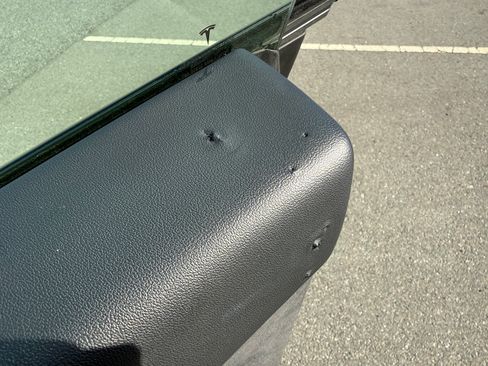 Used 2022 Tesla Model Y Long Range image 25