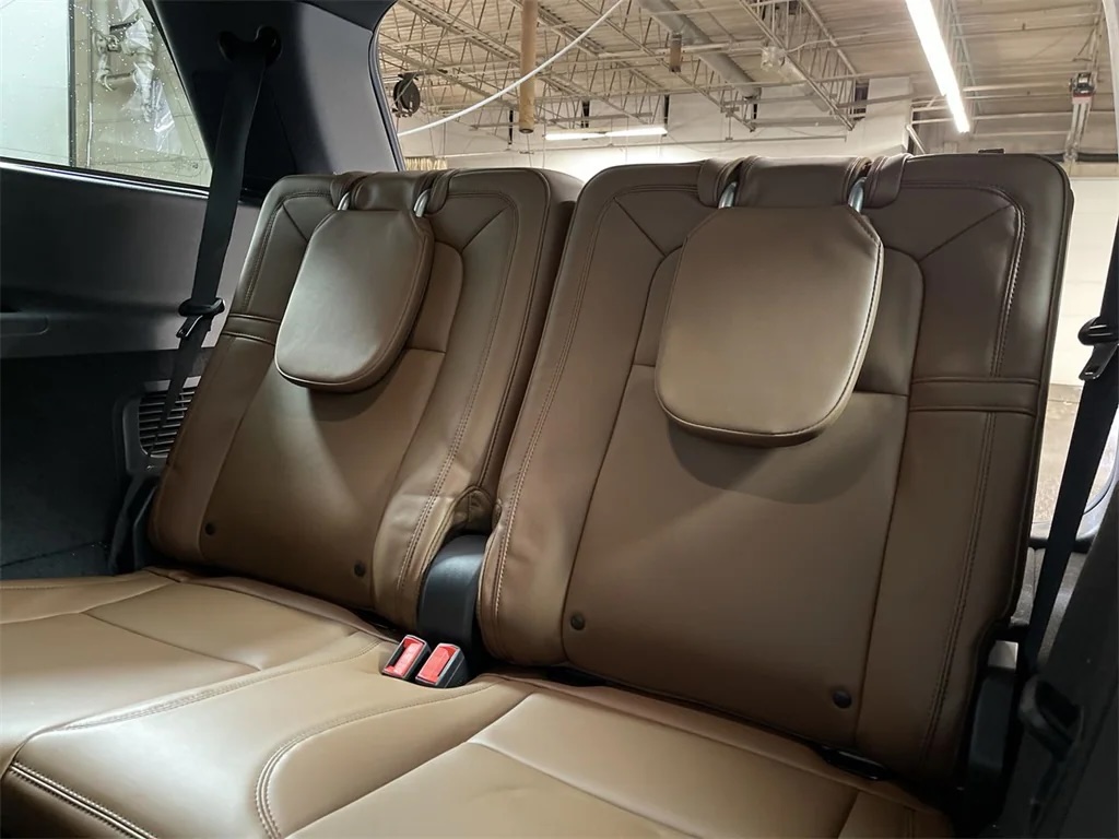 Used 2023 Lincoln Aviator Reserve w/ Equipment Group 201A AWD/4WD image 10
