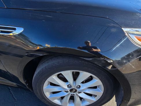 Used 2016 Kia Optima EX w/ Premium Package image 10