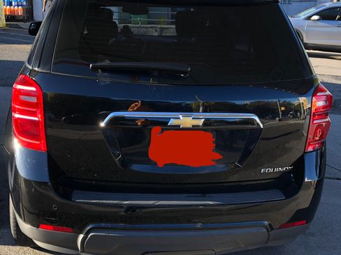 Used 2017 Chevrolet Equinox LT image 7