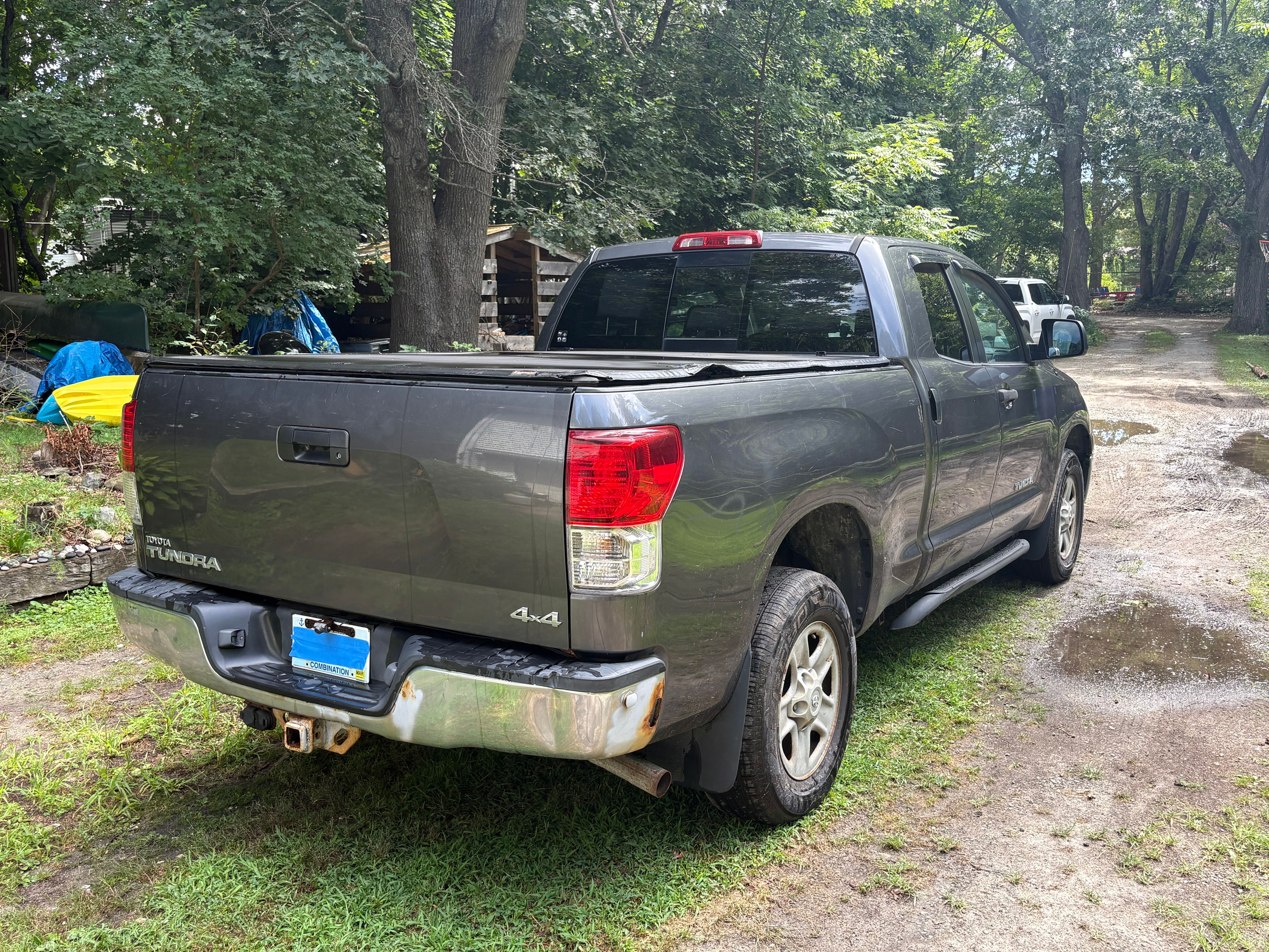 Used 2013 Toyota Tundra 4x4 Double Cab w/ Tow Pkg image 10