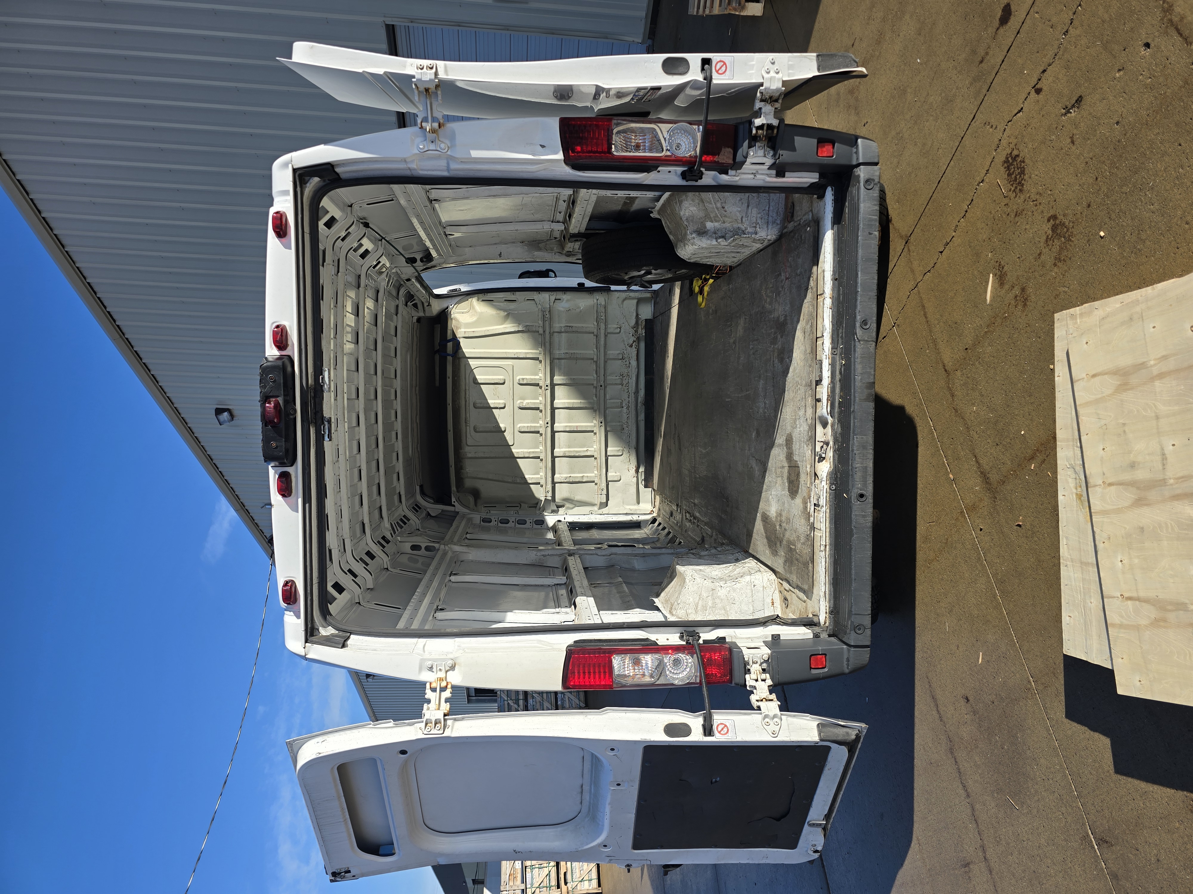 Used 2017 RAM ProMaster 3500 FWD image 6