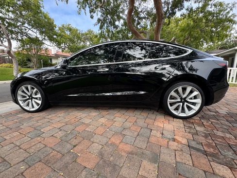 Used 2020 Tesla Model 3 RWD image 4