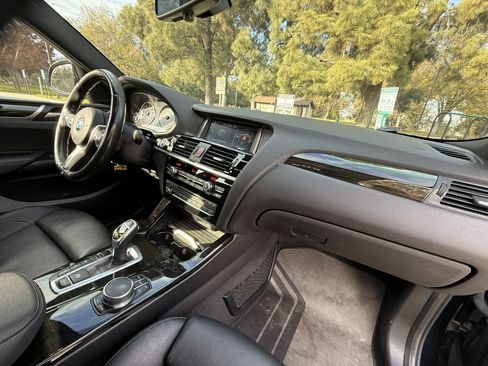 Used 2017 BMW X4 xDrive28i image 16